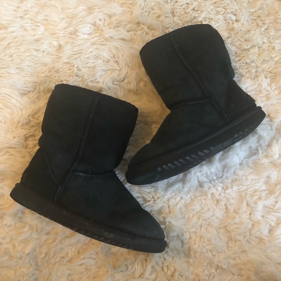UGG SHORT BOOTS - Picture 2 of 7